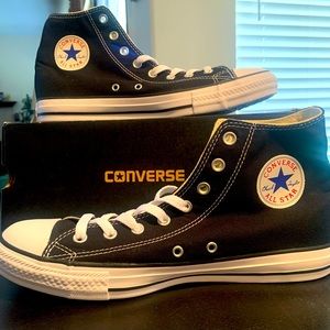 Converse Chuck Taylor High Tops Black Men 10